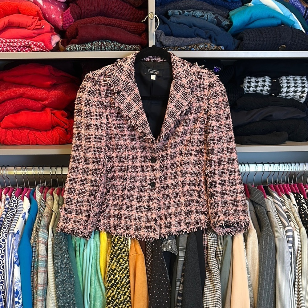 Teri Jon by Rickie Freeman pink/black tweeded raw edged 2 button blazer size 6